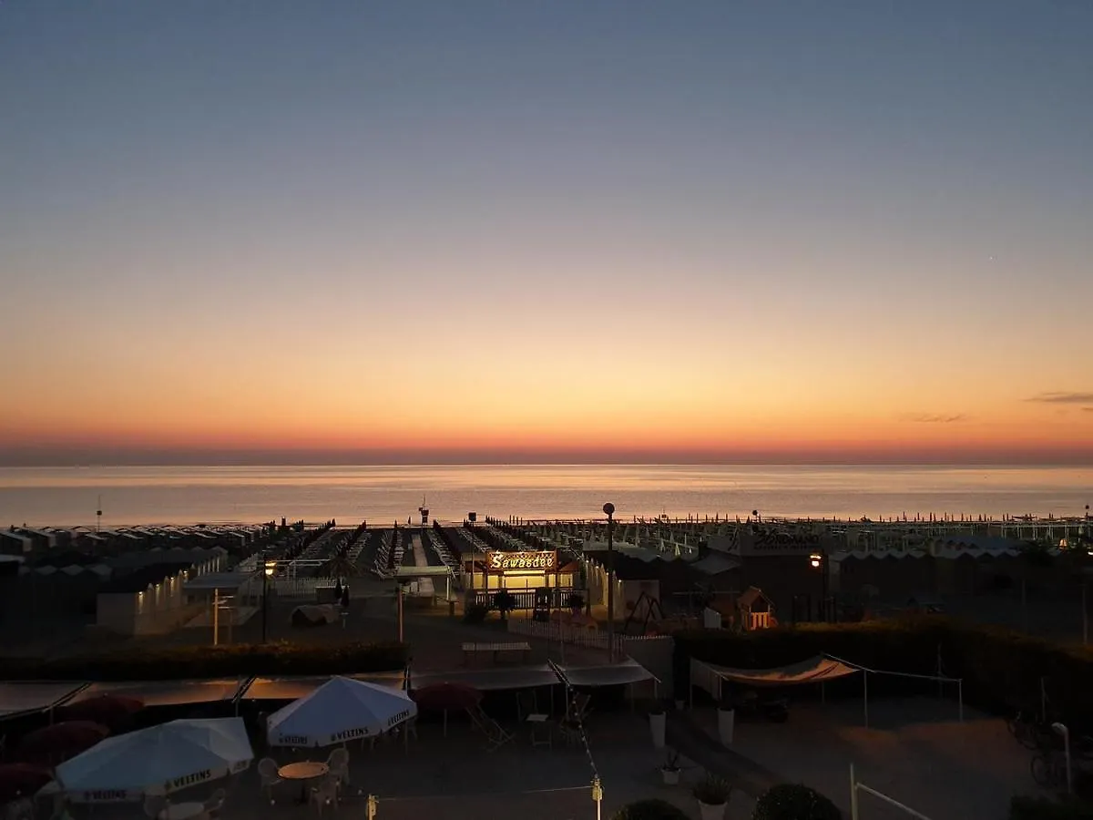 Hotel Soraya - Spiaggia Sawasdee With Beach & Parking リッチョーネ