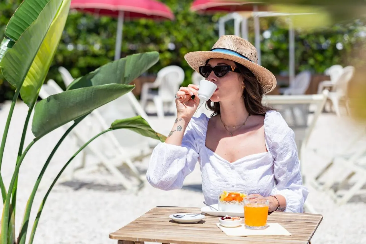Hotel Soraya - Spiaggia Sawasdee With Beach & Parking リッチョーネ